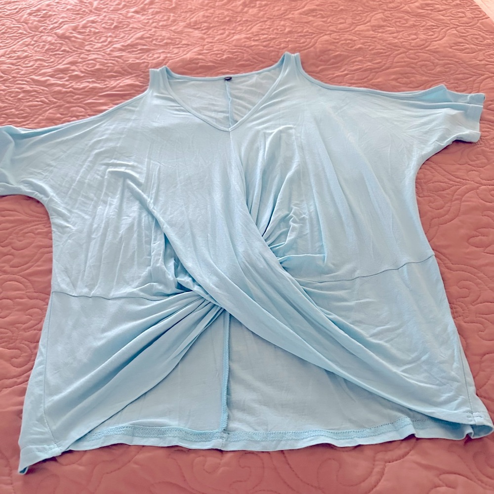 Sleeveless v neck twisted front shirt stretch material open shoulder